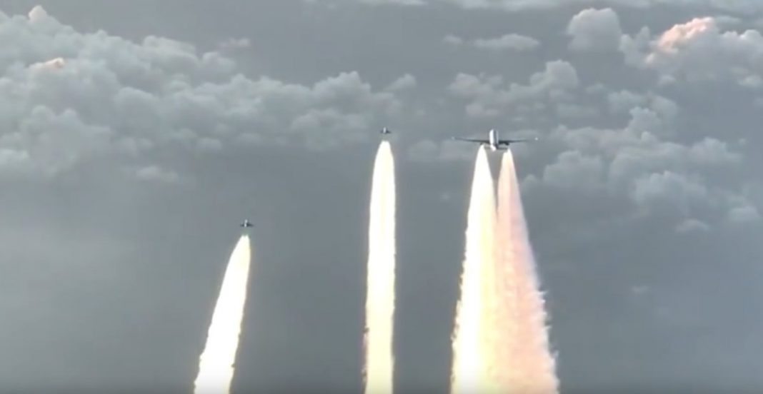 Alman Jetleri Jet Airways Uçağını Havada Yakaladı!