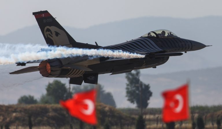 Solo Türk’ün 15 Kasım’daki gösterisi iptal edildi