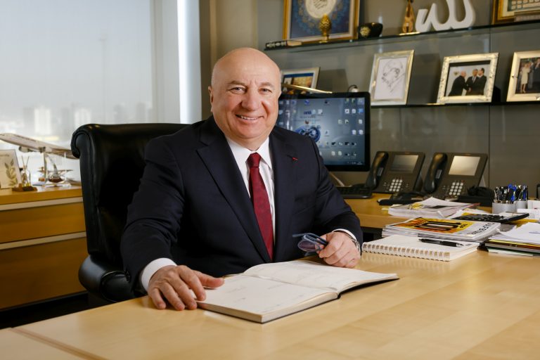 Sani Şener: 2-3 Büyük Havalimanı Alımı Planlıyoruz