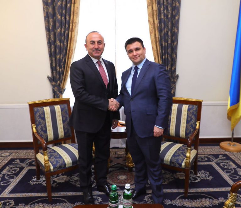Ukrayna’ya Pasaportsuz Seyahatin Önü Açıldı