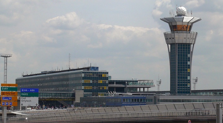 Avrupa Havalimanlarında Güvenlik Önlemleri Rötarları Artırdı