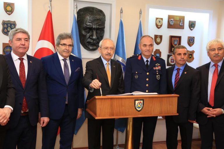 Kılıçdaroğlu’nun Askeri Üste Karşılanmasına Genelkurmay Başkanlığı İnceleme Başlattı