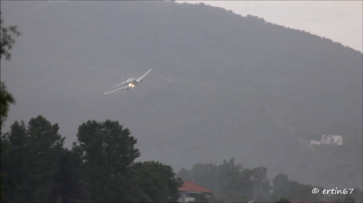 Zonguldak Havalimanı’na Zorlu Havada İniş