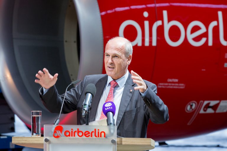 Almanya’da Air Berlin kaosu: 5 ayda 2 bin 600 uçuşunu iptal etti
