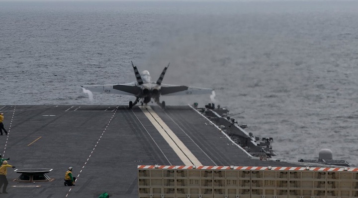 ABD En Yeni Uçak Gemisinde Manyetik Katapultu Denedi