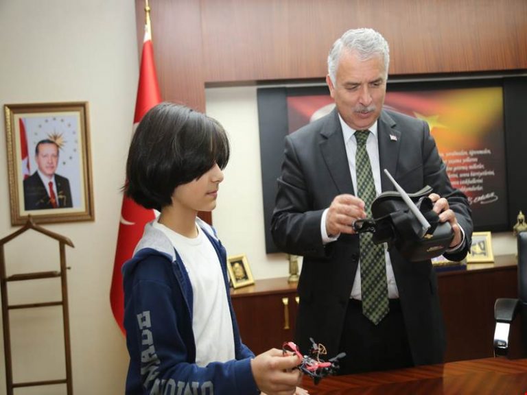 Muş’un Gururu :12 yaşında”Bomba Bulan Casus Drone”Mucidi  Oldu