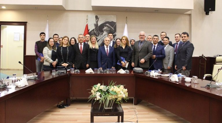 SHGM’de Havacılık Uzmanlığına geçen personele belgeleri verildi