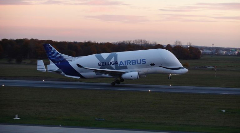 Airbus, COVID-19 koşullarında İspanya’daki faaliyetlerinin büyük çoğunluğunu askıya aldı
