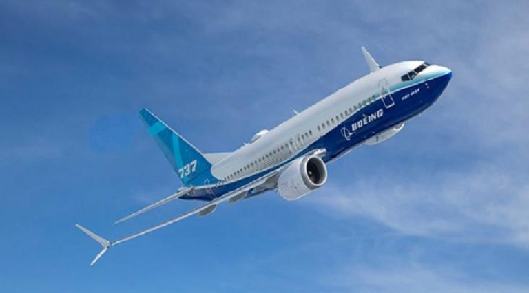 Boeing yere indirilen uçağı 737 MAX’ın teslimatlarını durdurdu