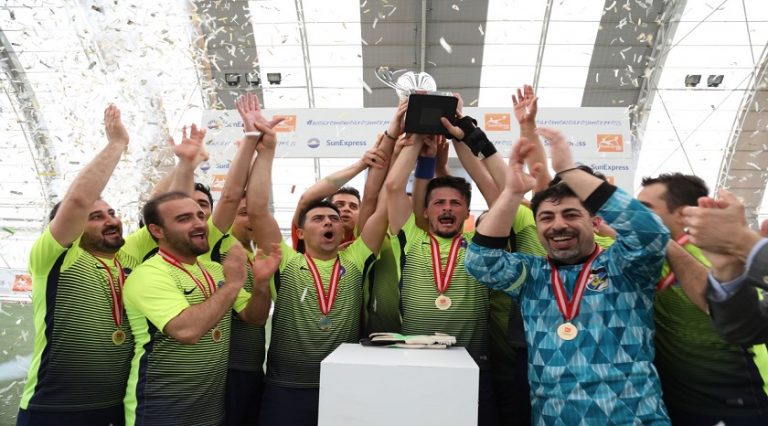 SunExpress CUP Internal Futbol Turnuvası’nda kazanan S.S. Winglet ekibi oldu