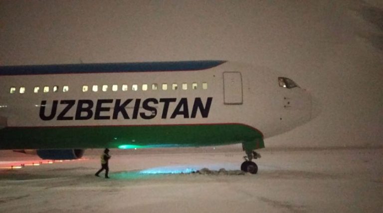 Özbekistan Hava Yolları uçağı St. Petersburg’da pistten çıktı