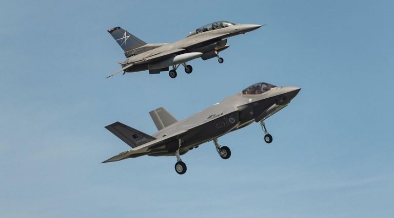 ABD Senatosu: ‘Türkiye Hem F-35 Hem de S-400’e Sahip Olmayacak’