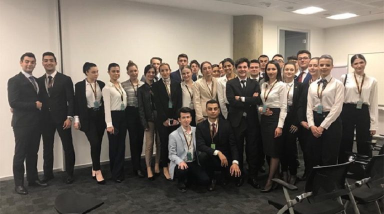 Kabin hizmetleri öğrencileri Pegasus uçuşlarında görev alacak