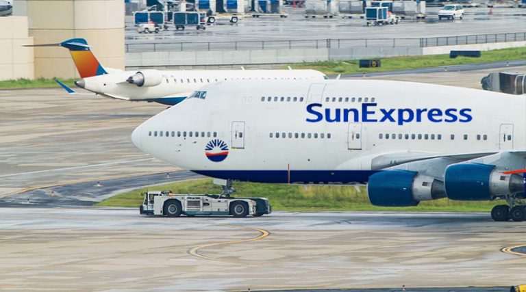 SunExpress Boeing 747-400 kiralıyor