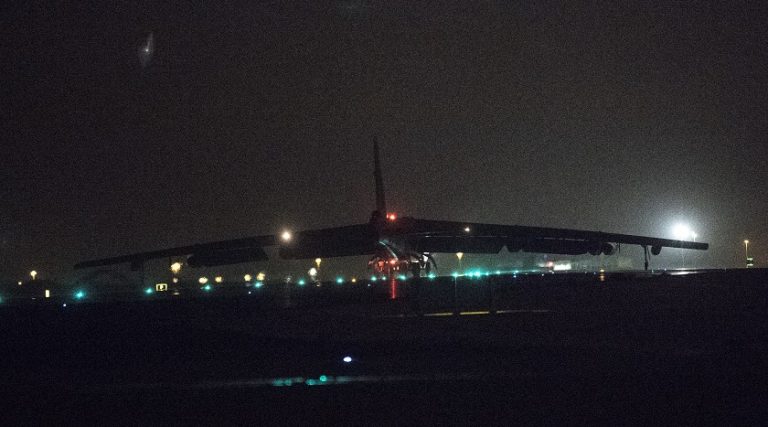 ABD’nin B-52 bombardıman uçaklarının Ortadoğu’ya verdiği mesajlar