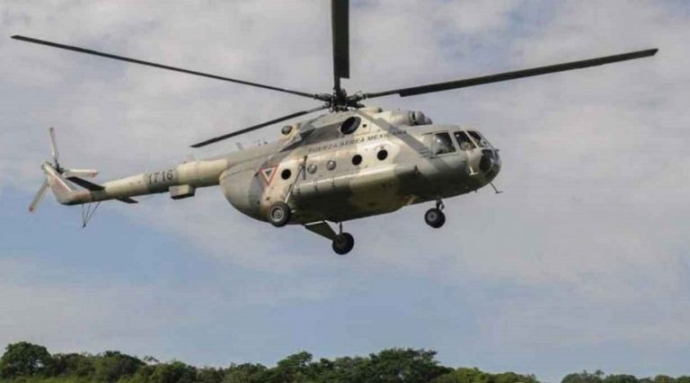 Meksika’da askeri helikopter orman yangınına müdahale ederken düştü