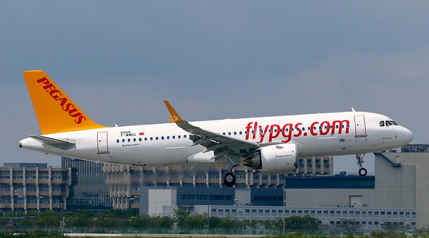 Pegasus Hava Yolları’nın yeni uçağı teslimat uçuşunda