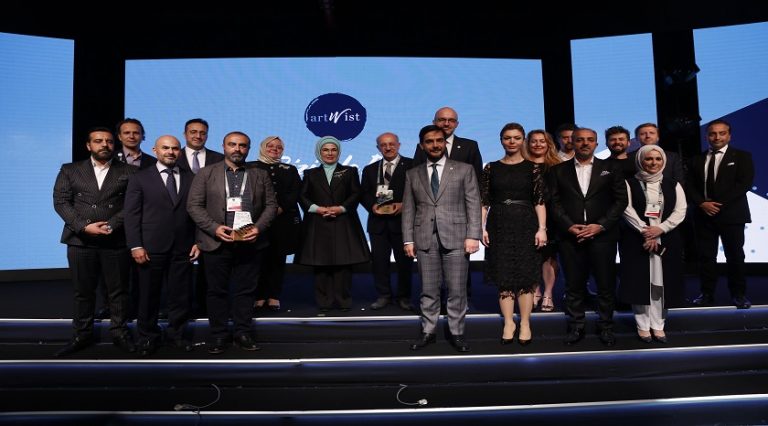 Havalimanı İnşaatında Çıkan Atıklar Sanat Eseri Oldu