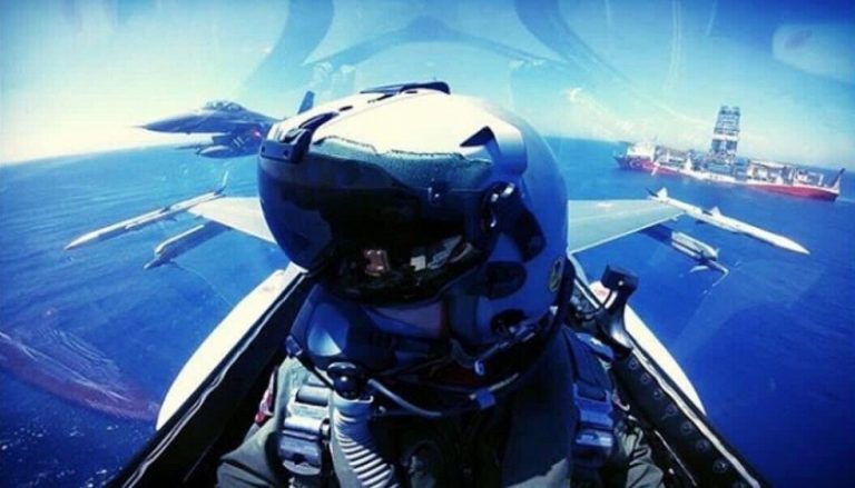 Türk F-16’ları ‘Yavuz’u selamladı, ‘Buradayız Dediler’