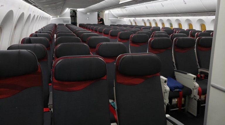 Türk Hava Yolları’nın Dreamliner’ı Yerli Koltuklarla Donatıldı