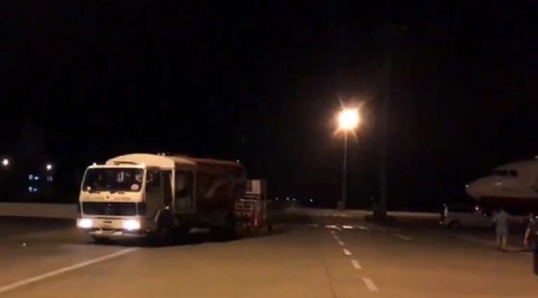 Uçak rötar yaptı, “Yakıt kamyonu patlasa sorumlusu kim olacaktı?”