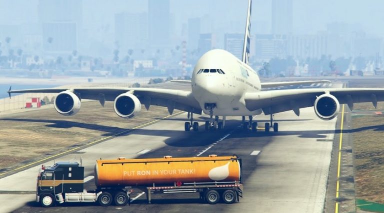Pakistanlı siyasetçi oyun videosunu gerçek zannederek paylaştı