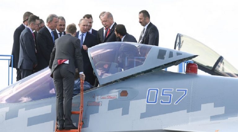 Erdoğan, bir Su-57 uçağının kokpitine göz gezdiren ilk yabancı lider oldu