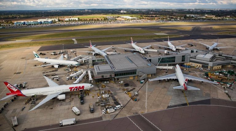 Heathrow Havalimanı çevresinde drone uçurmak isteyen 7 eylemci tutuklandı