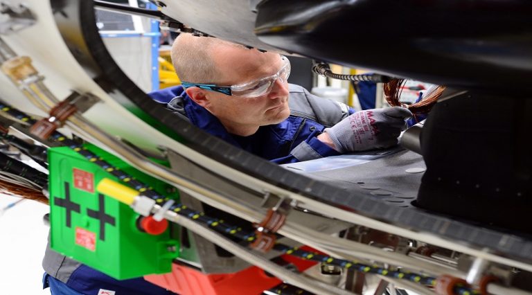 Rolls-Royce’tan yeni hibrit-elektrikli uçuş projesi