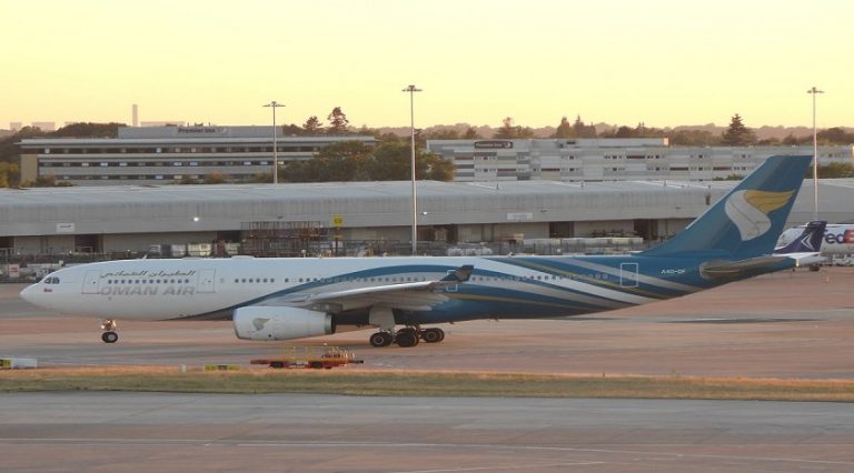 Oman Air uçağı Diyarbakır’a acil iniş  yaptı