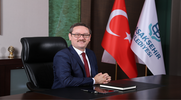 Başakşehir Belediye Başkanı Kartoğlu ve ailesi İsrail’de 5 saat alıkonuldu