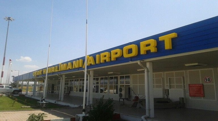 KKTC’de kalan 120 öğrenci THY uçağı ile Uşak’a getiriliyor