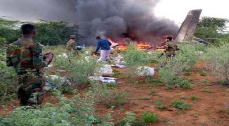 Kenya’ya ait uçak füzeyle düşürüldü iddiası