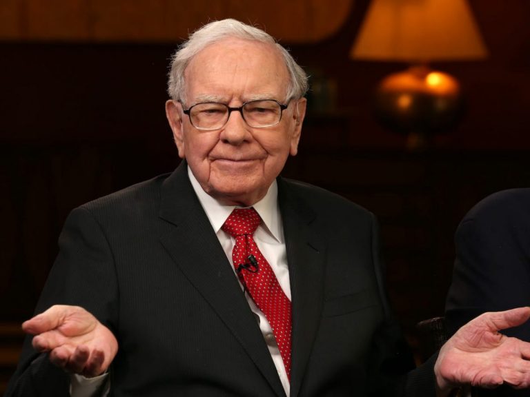 Buffett’ın havayolu hisselerini satması tartışılıyor