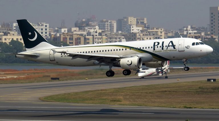 Pakistan Uluslararası Havayolları’nı sahte pilot skandalı vurdu, EASA uçuş yetkisini 6 ay süreyle askıya aldı
