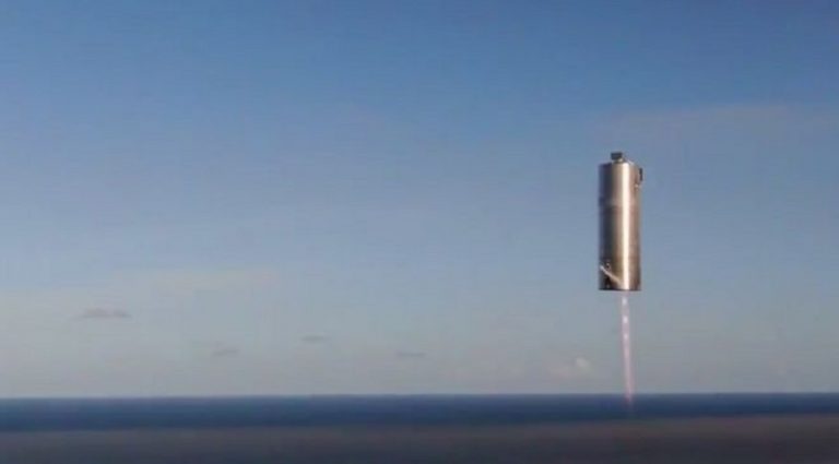 SpaceX: ‘Mars gemisi’ prototipi 150 metrelik deneme uçuşunda başarılı