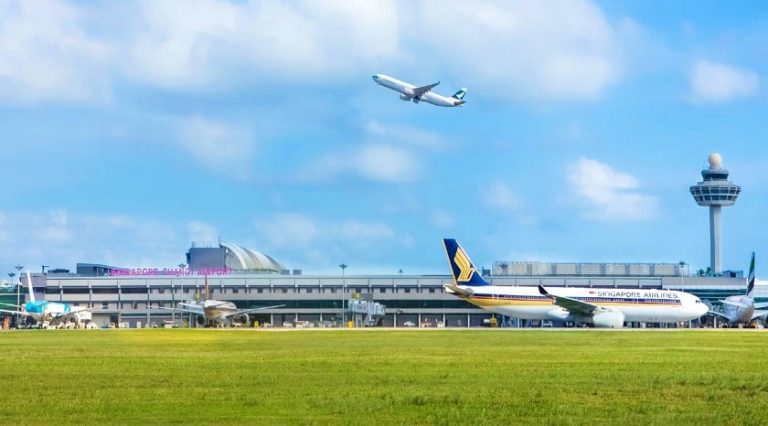 Singapur Havalimanı tamamen pasaportsuz kontrollere geçti