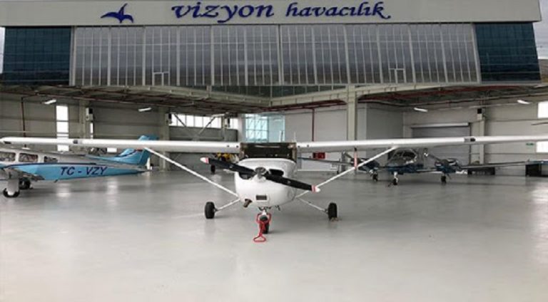 Havacılık sektörünün en tepesindeki 3 isim pilotaj eğitimi alıyor