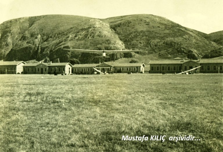 İNÖNÜ Yüksek Planör Kampı