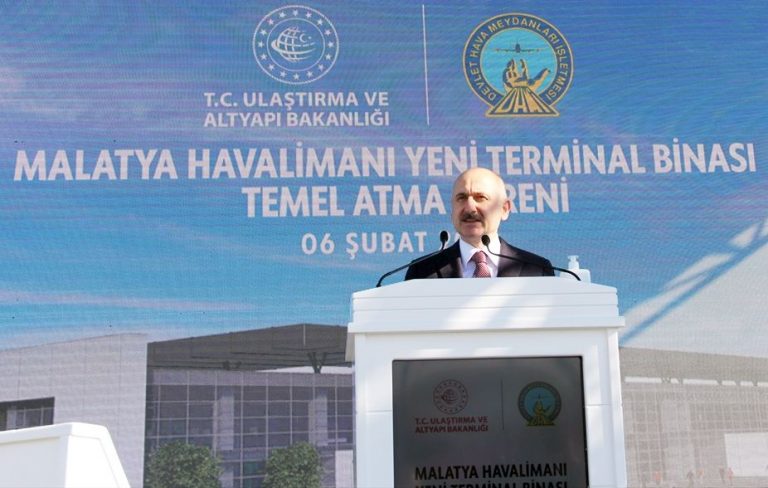 Bakan Karaismailoğlu, Malatya Havalimanı Yeni Terminal Binası Temel Atma törenine katıldı
