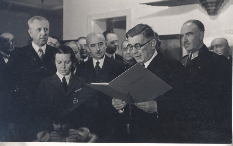 Tayyare Cemiyetinin Murassa Madalyaları