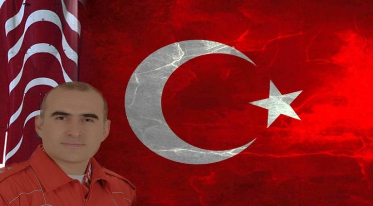 Türk Yıldızları’ndan Şehit Yüzbaşı Ümit Özer için anma mesajı