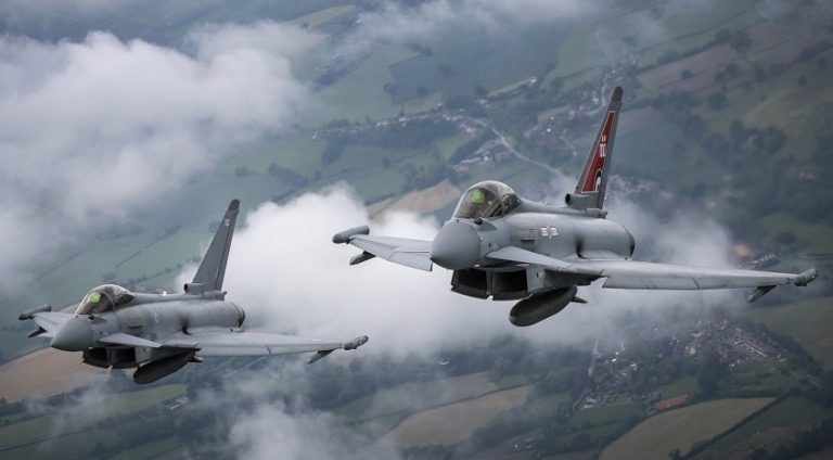 İngiltere 4 adet Eurofighter Typhoon’u Romanya’ya gönderdi
