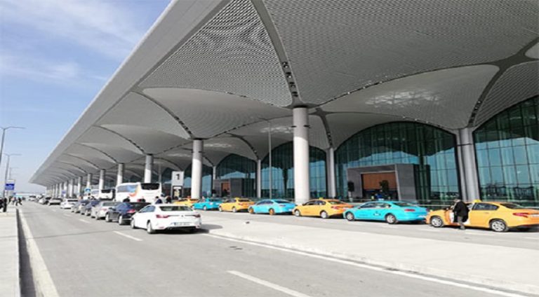 400 havalimanı taksisi bağlandı