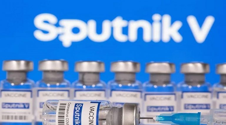 Rusya’dan sadece Sputnik V aşısı olanlar Türkiye’ye testsiz girebilecek