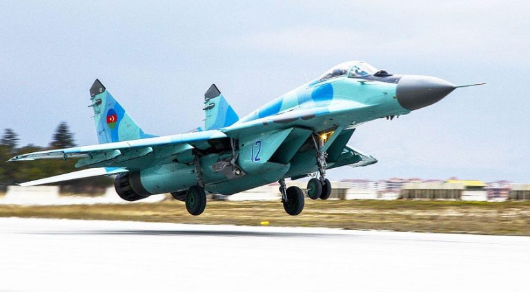 Azerbaycan Hava Kuvvetleri yeni savaş uçakları alıyor