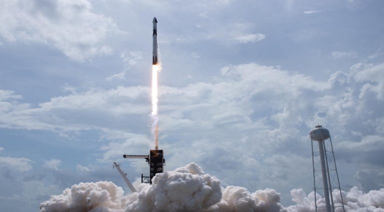 NASA yetkilisi, Elon Musk’ın uzay şirketi SpaceX’in rekor kırmayı hedeflediğini duyurdu
