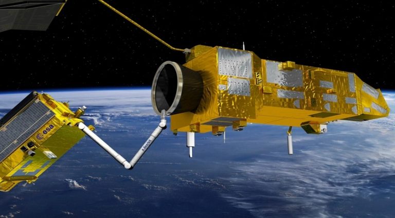 ESA’dan uzay enkazına karşı “İsviçre çakısı” görevi