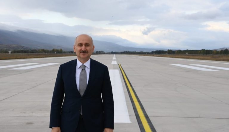 Ulaştırma ve Altyapı Bakanı Karaismailoğlu: “Tokat Yeni Havalimanı’nın açılışına sayılı günler kaldı”