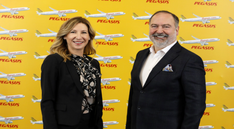 Pegasus Hava Yolları’nda bayrak değişimi
